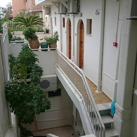 Lovely Holidays Hotel خيرسونِسوس المظهر الخارجي الصورة