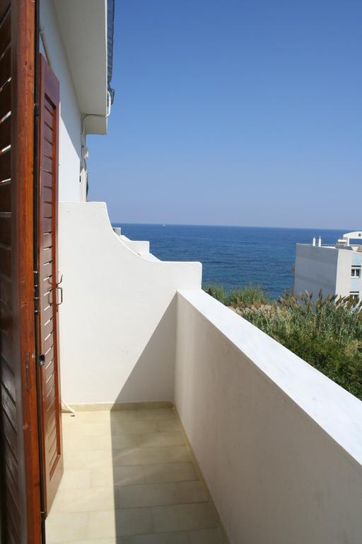 Lovely Holidays Hotel خيرسونِسوس المظهر الخارجي الصورة